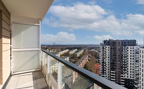 17Th Floor Sea View - Billberry Apartments